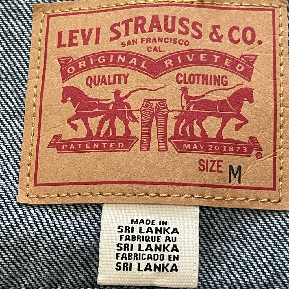 Levi’s jacket, size M - Picture 3 of 6